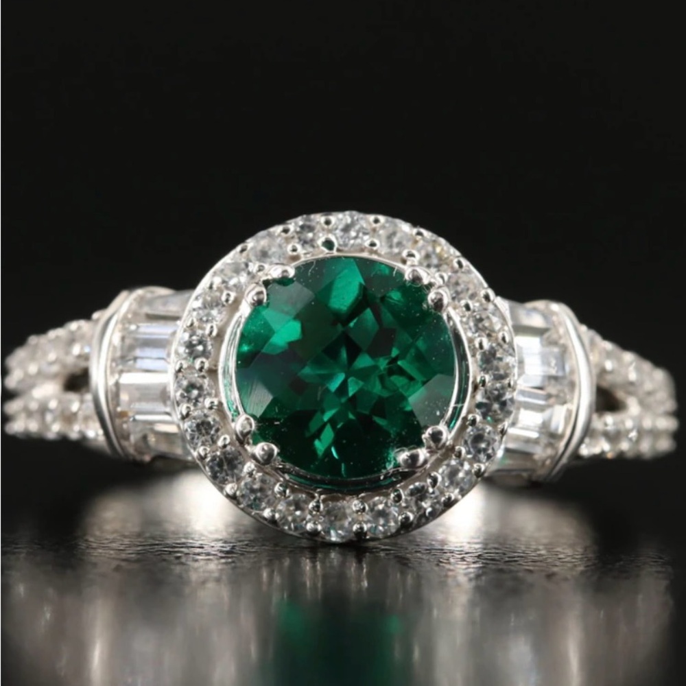 Sterling silver Emerald and white Sapphire ring